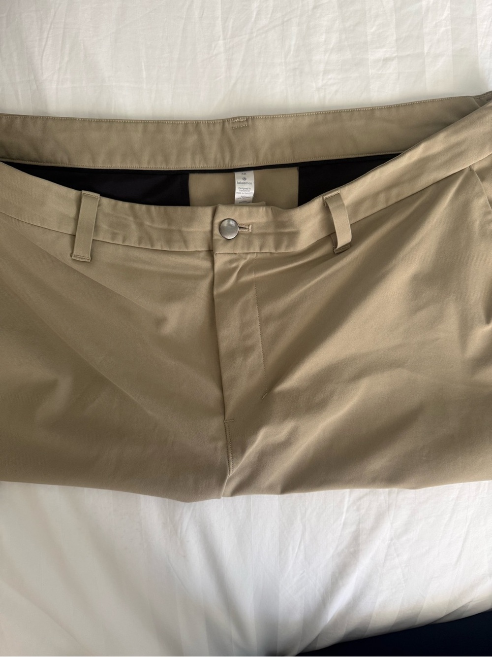 Lululemon Men's Commission 9” Tan Performance Shorts